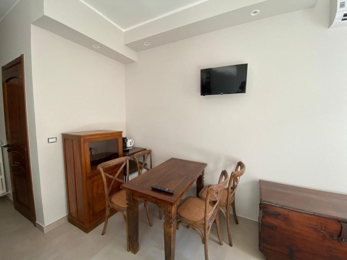 La Fontanella Bed & Breakfast Lecce Bagian luar foto